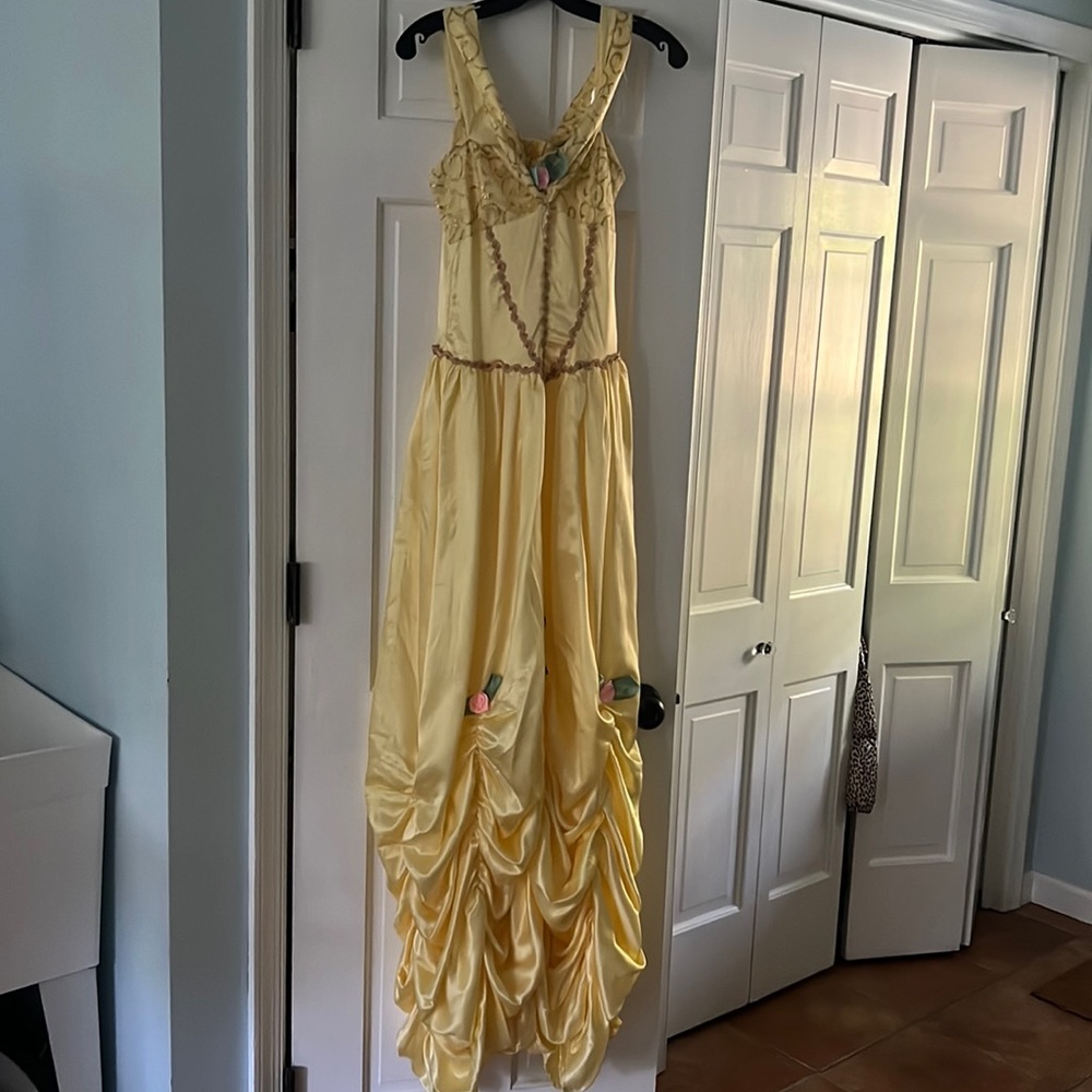 Women's Size Small 'Belle' princess dress.